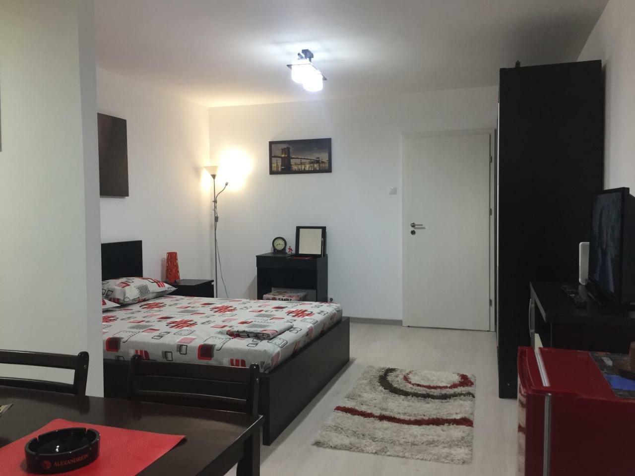 Faleza Apartment Gałacz Zewnętrze zdjęcie
