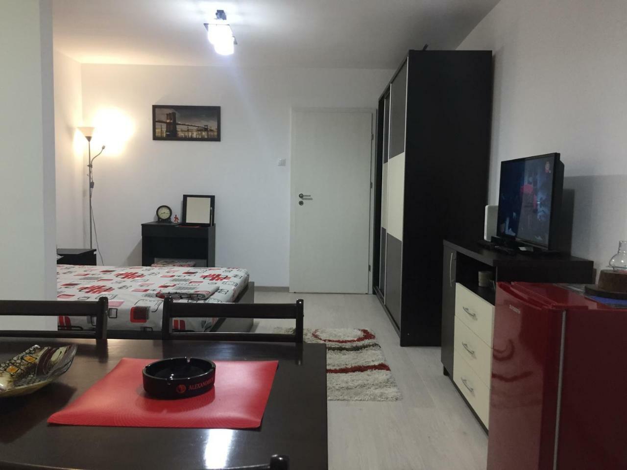 Faleza Apartment Gałacz Zewnętrze zdjęcie